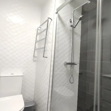 D4 Modern And Cozy شقة مالقة